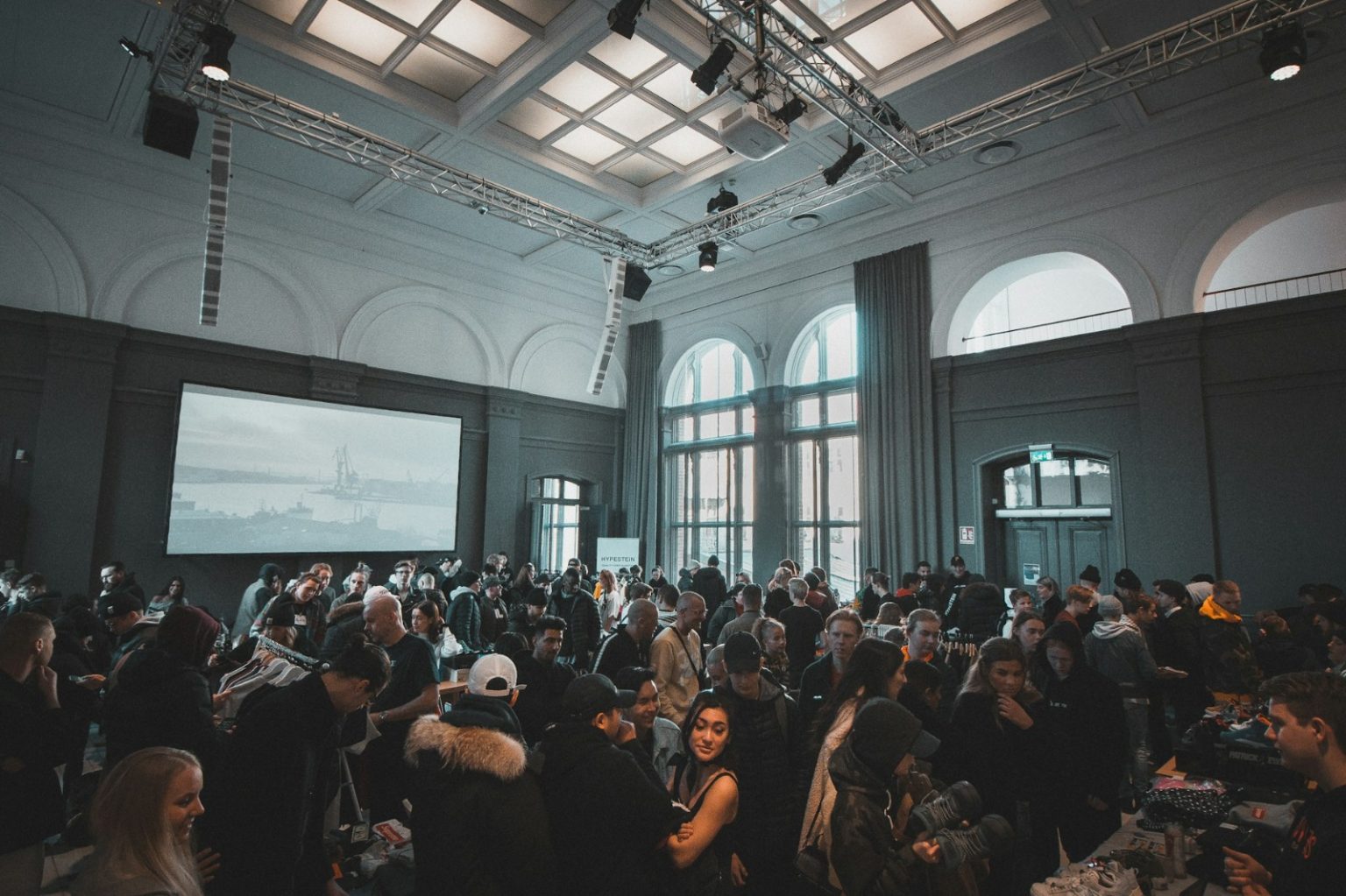 Organize Corporate Events in Istanbul: Benefits of Hiring a Professional Event Planner