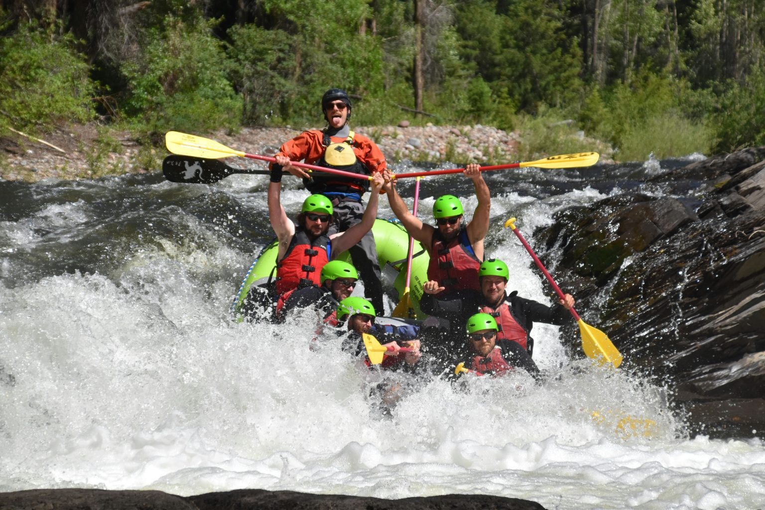 How to Plan the Perfect Rafting or Kayaking Getaway with Friends