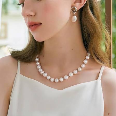 What Makes an Antique Pearl Necklace a Timeless Luxury Gift